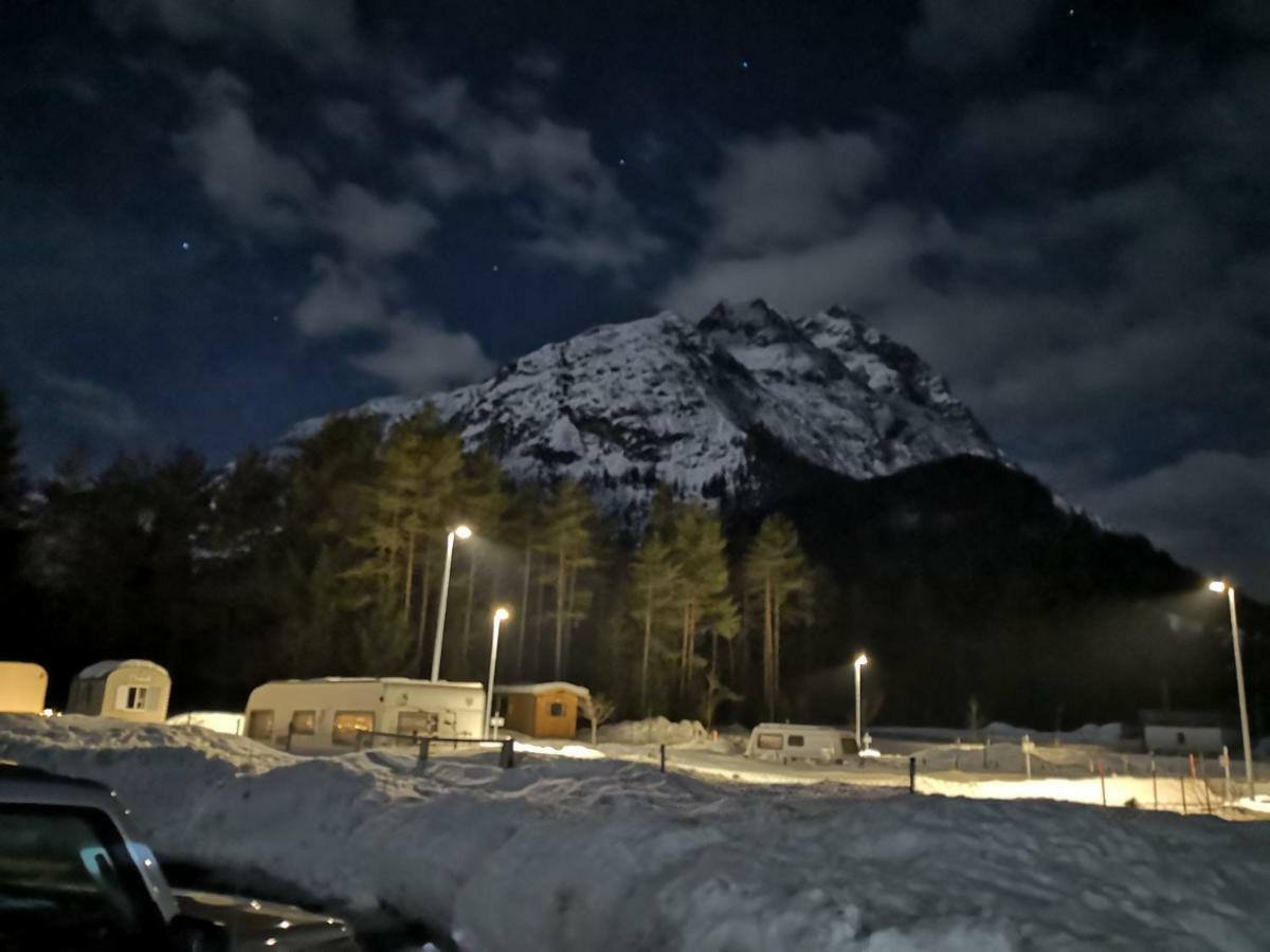 Camping Lechtal Vorderhornbach 外观 照片